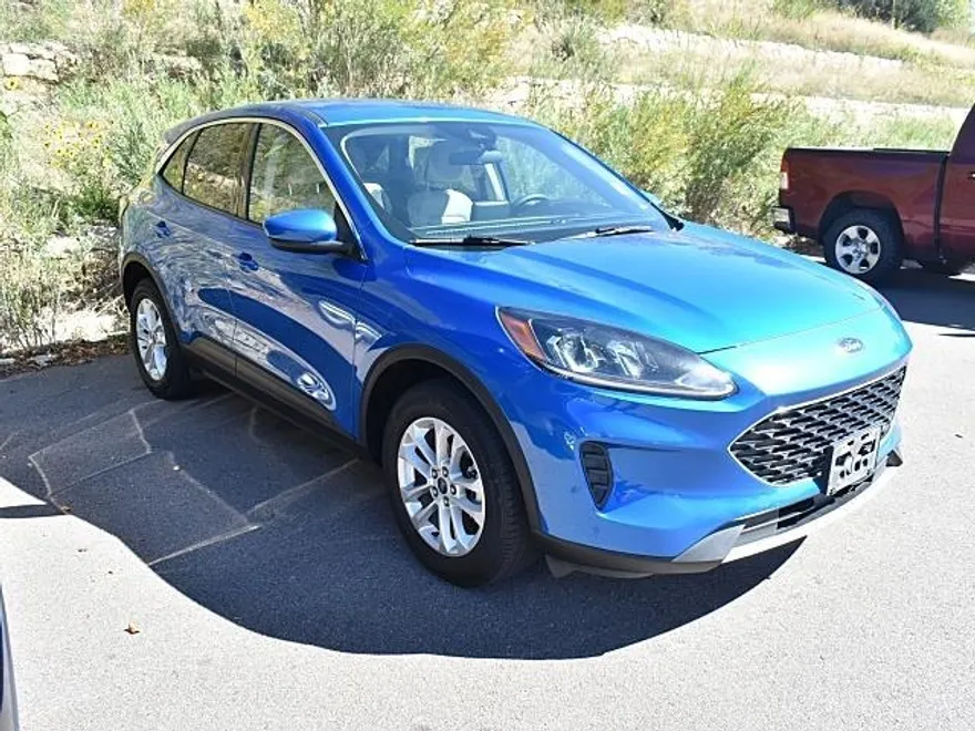 2020 Ford Escape SE photo 1