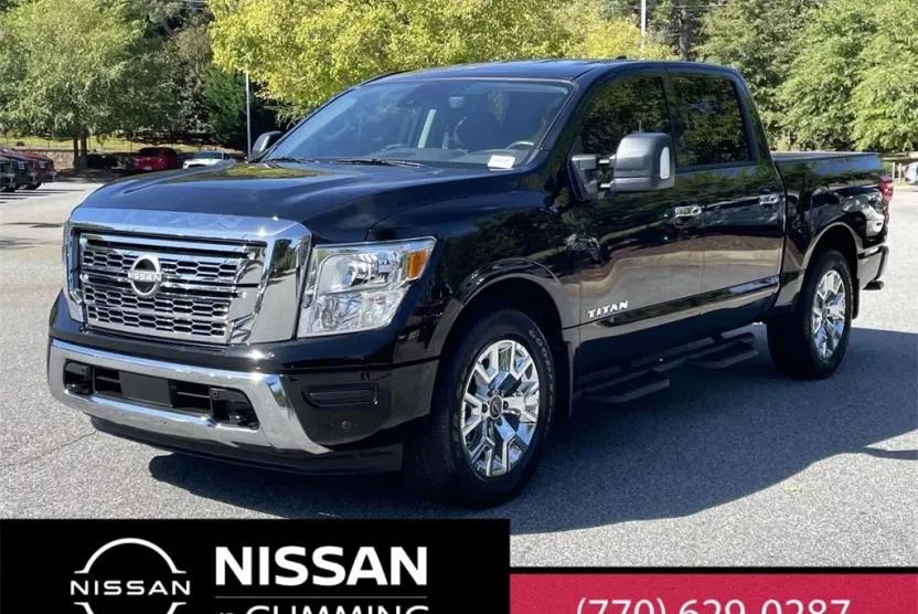2024 Nissan Titan SV photo 1