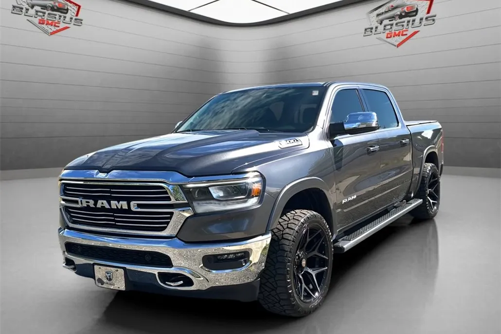 2022 Ram 1500 Laramie photo 1