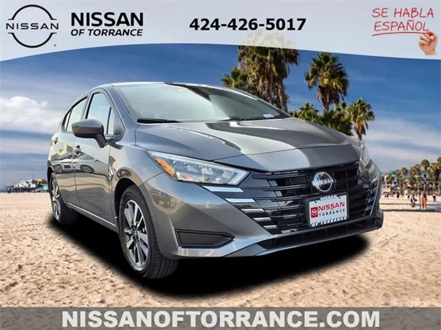 2025 Nissan Versa SV photo 1