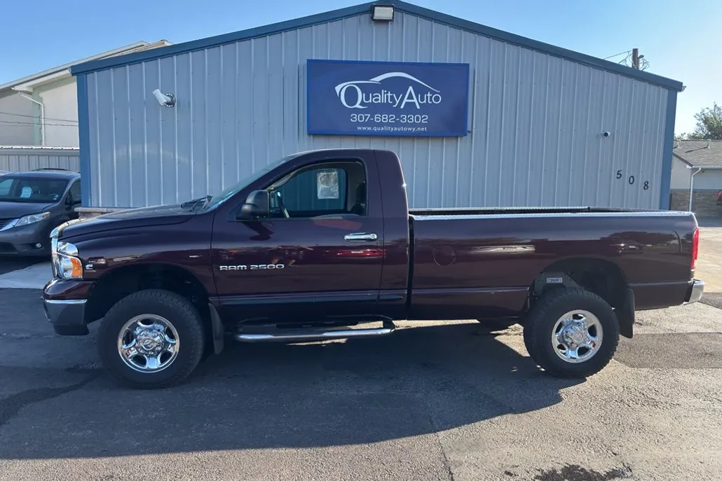 2005 Dodge Ram SLT photo 1