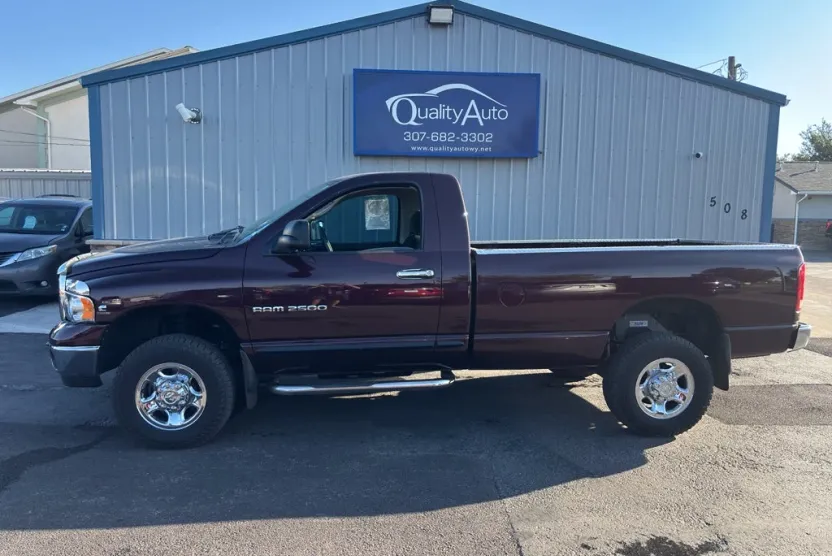 2005 Dodge Ram SLT photo 1