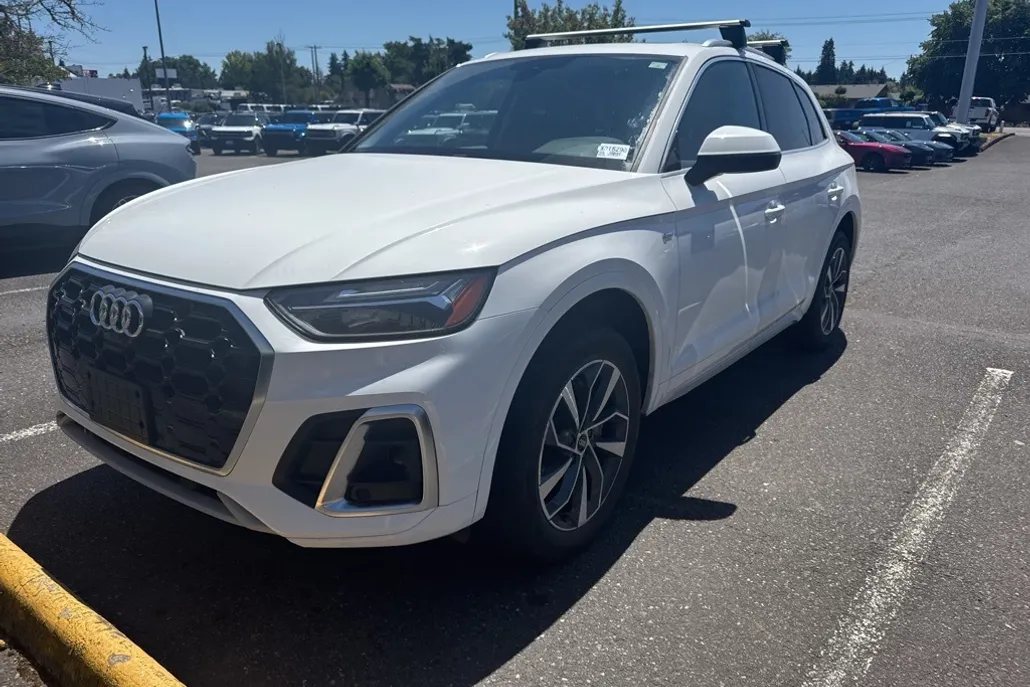 2024 Audi Q5 45 S line Premium photo 1