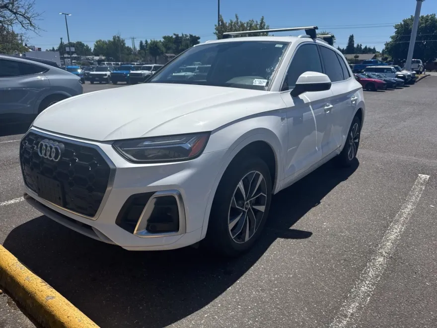 2024 Audi Q5 45 S line Premium photo 1