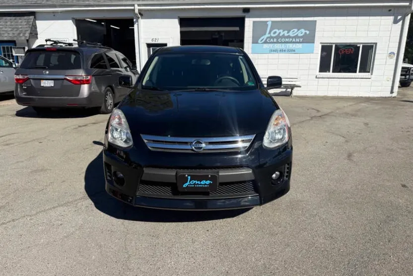 2011 Nissan Rogue S photo 1