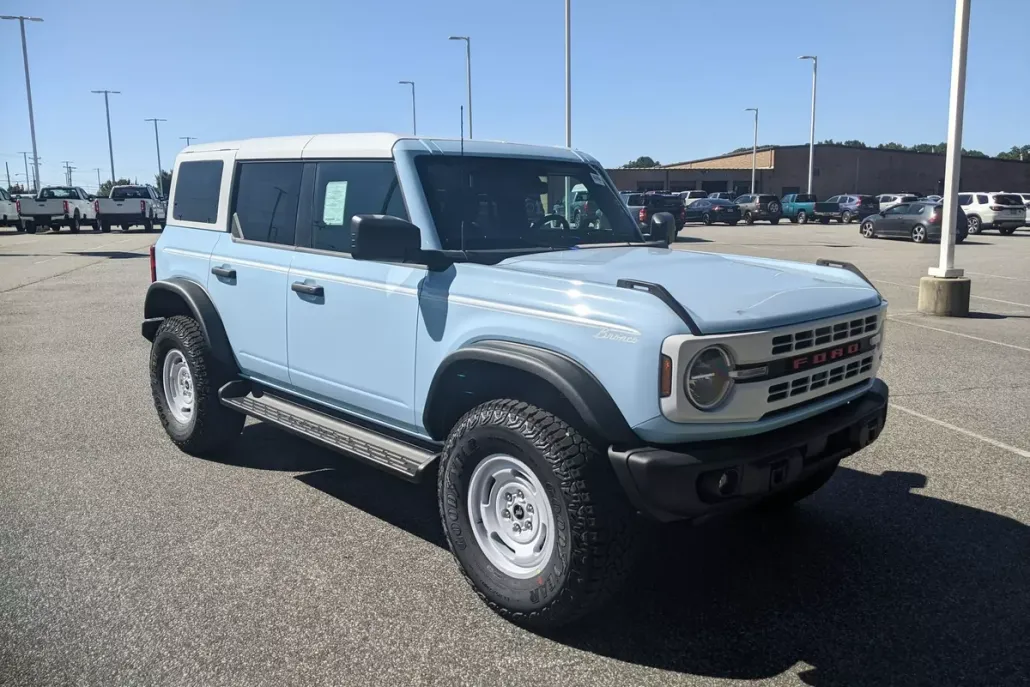 2025 Ford Bronco Heritage First Edition photo 1