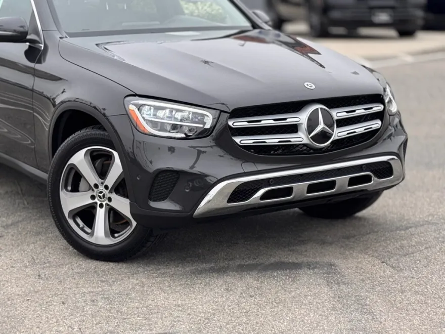 2022 Mercedes Benz GLC 300 photo 1