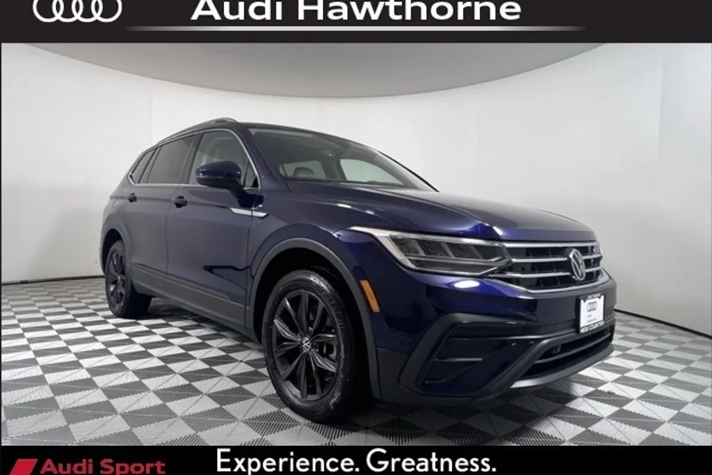 2023 Volkswagen Tiguan SE photo 1