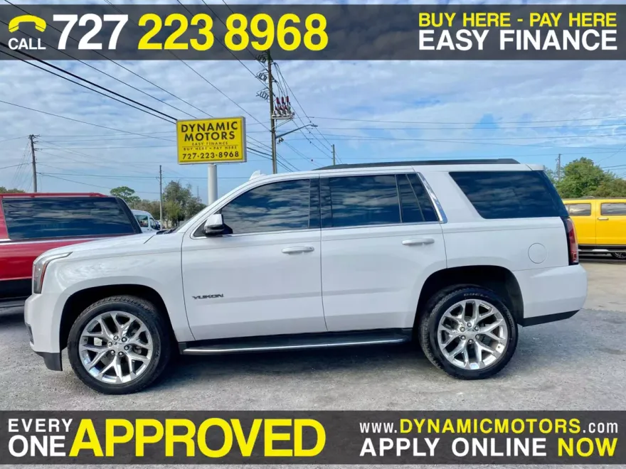 2017 Gmc Yukon SLE photo 1