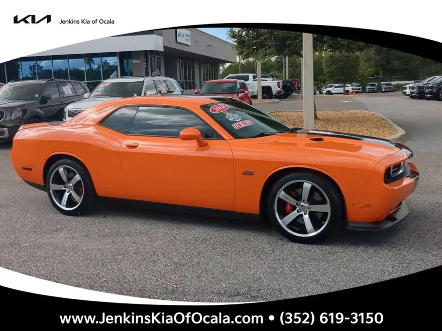 2014 Dodge Challenger SRT8 photo 1
