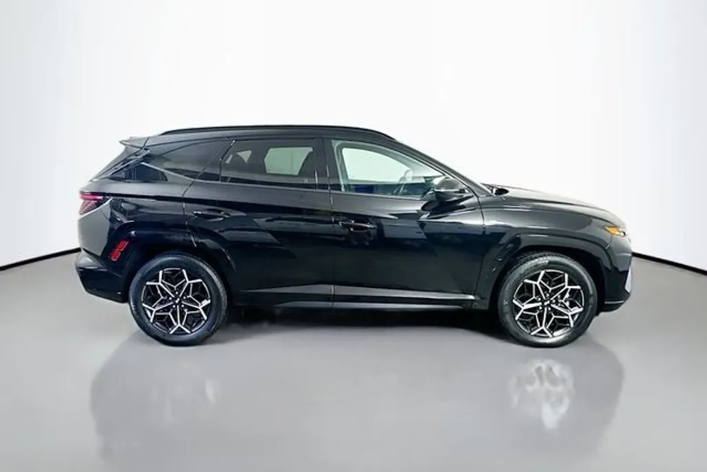 2024 Hyundai Tucson Hybrid N Line photo 1