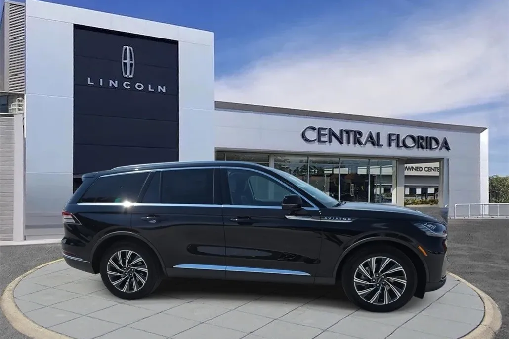 2025 Lincoln Aviator Premiere photo 1