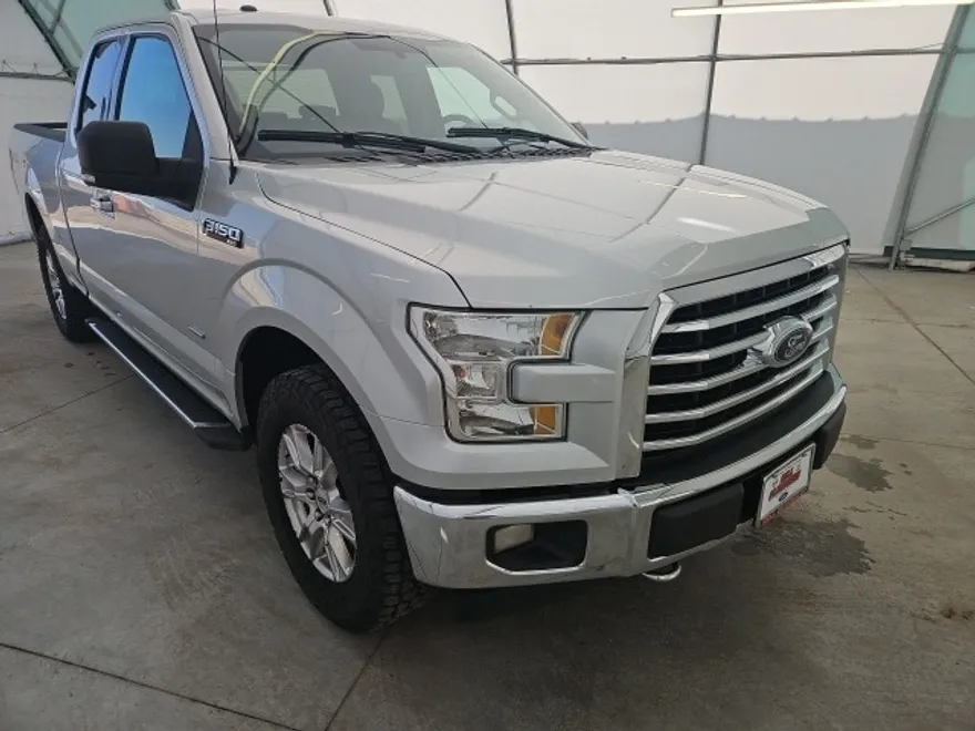 2015 Ford F-150 XLT photo 1