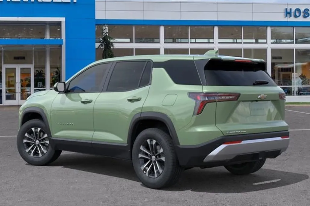 2026 Chevrolet Equinox LT photo 1