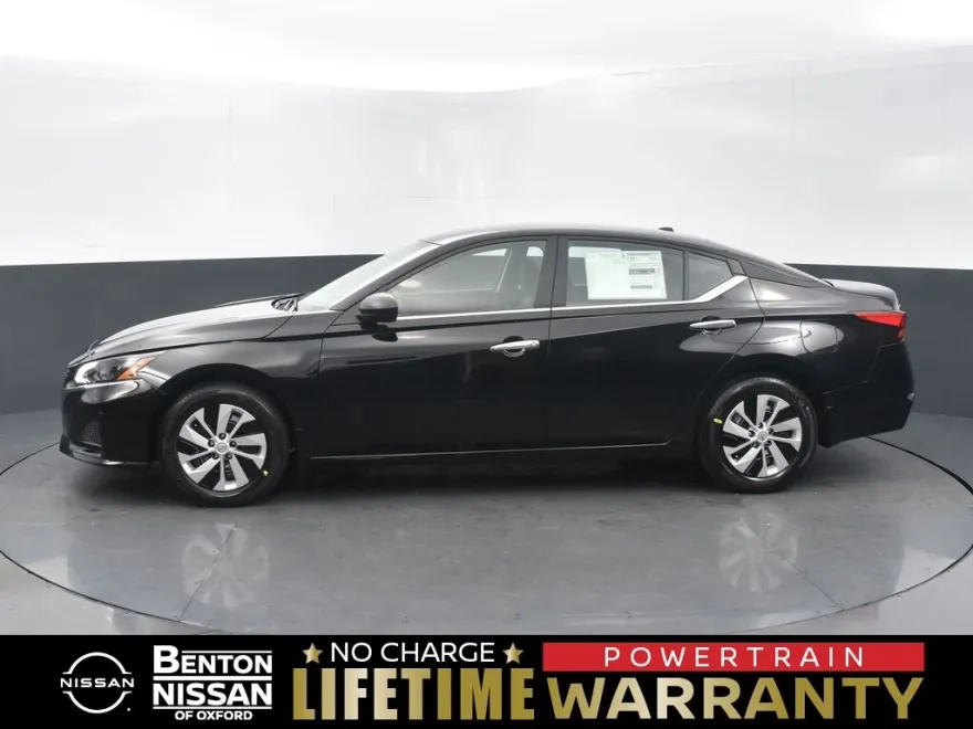 2025 Nissan Altima S photo 1