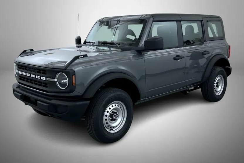 2025 Ford Bronco Base photo 1