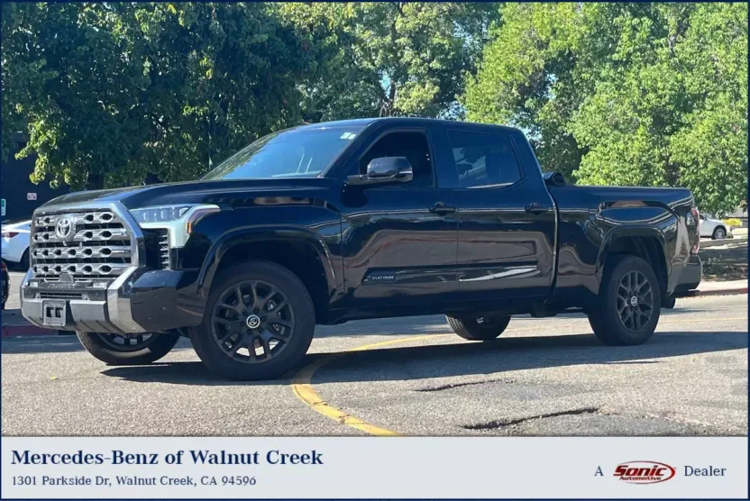 2024 Toyota Tundra Platinum CrewMax photo 1