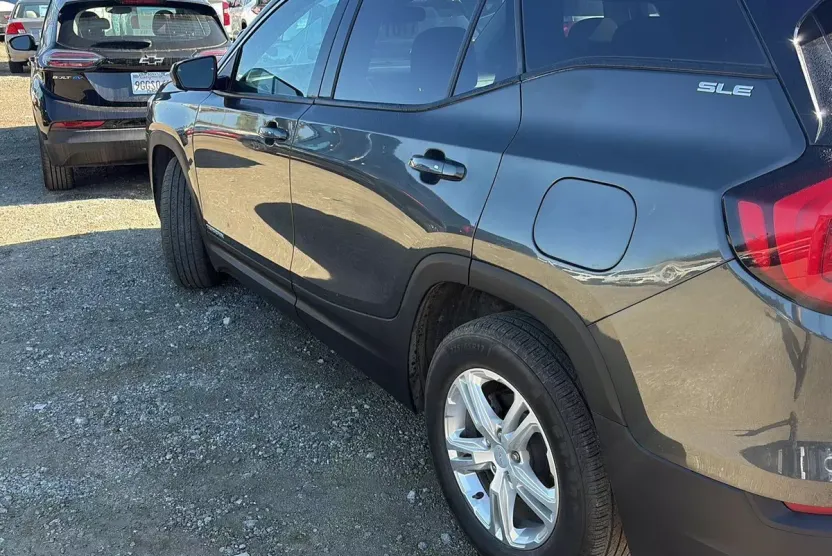 2020 Gmc Terrain SLE photo 1