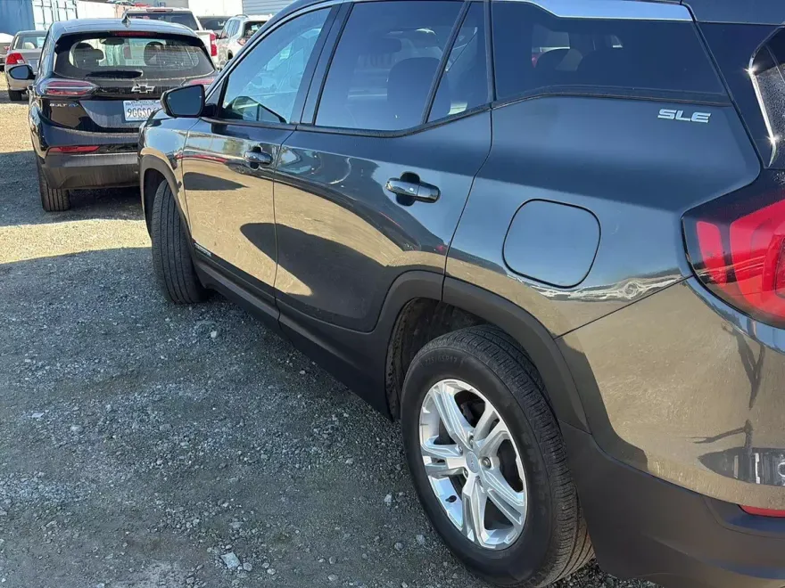 2020 Gmc Terrain SLE photo 1