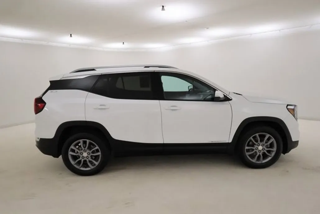 2023 Gmc Terrain SLT photo 1