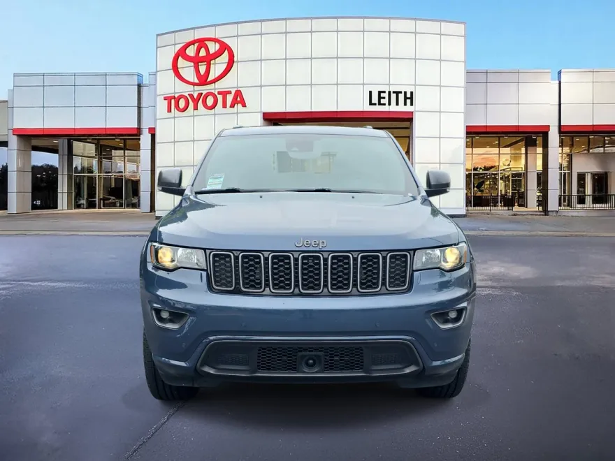 2021 Jeep Grand Cherokee Limited Anniversary Edition photo 1
