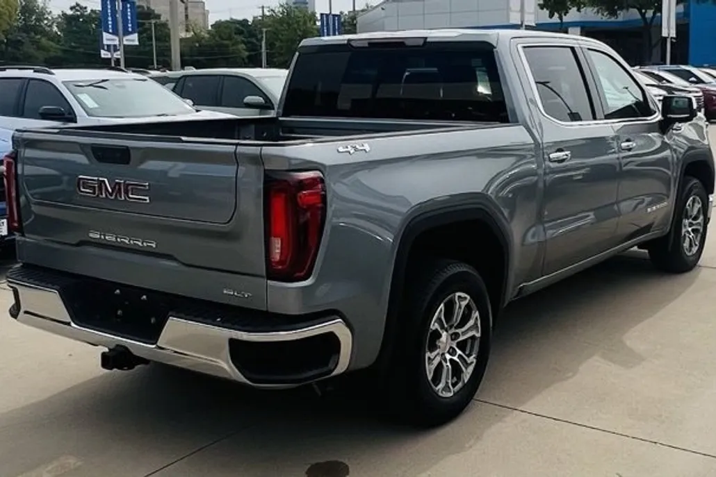 2025 Gmc Sierra 1500 SLT photo 1