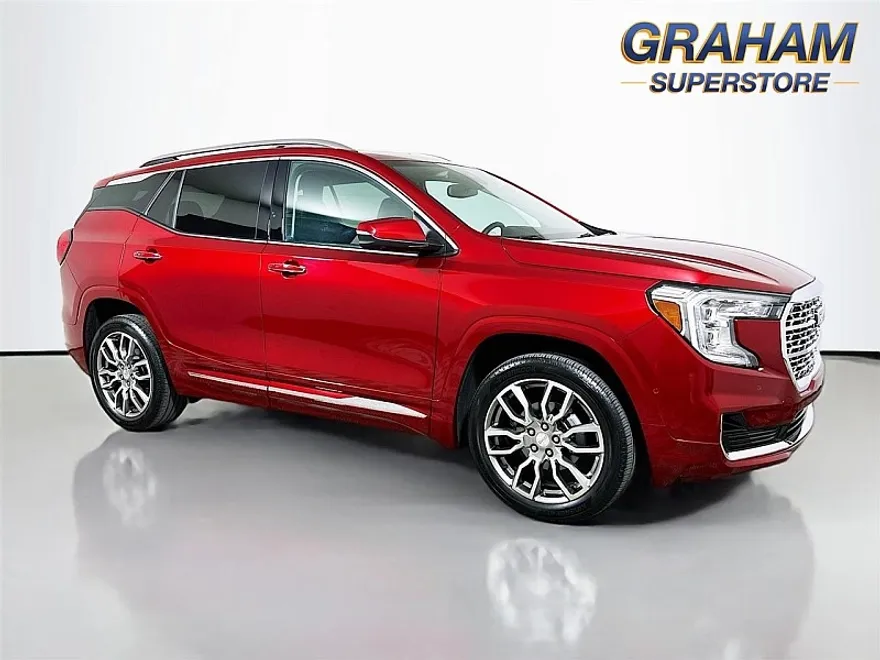 2024 Gmc Terrain Denali photo 1