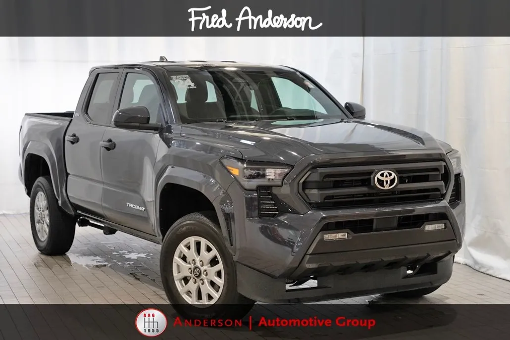 2024 Toyota Tacoma SR5 photo 1