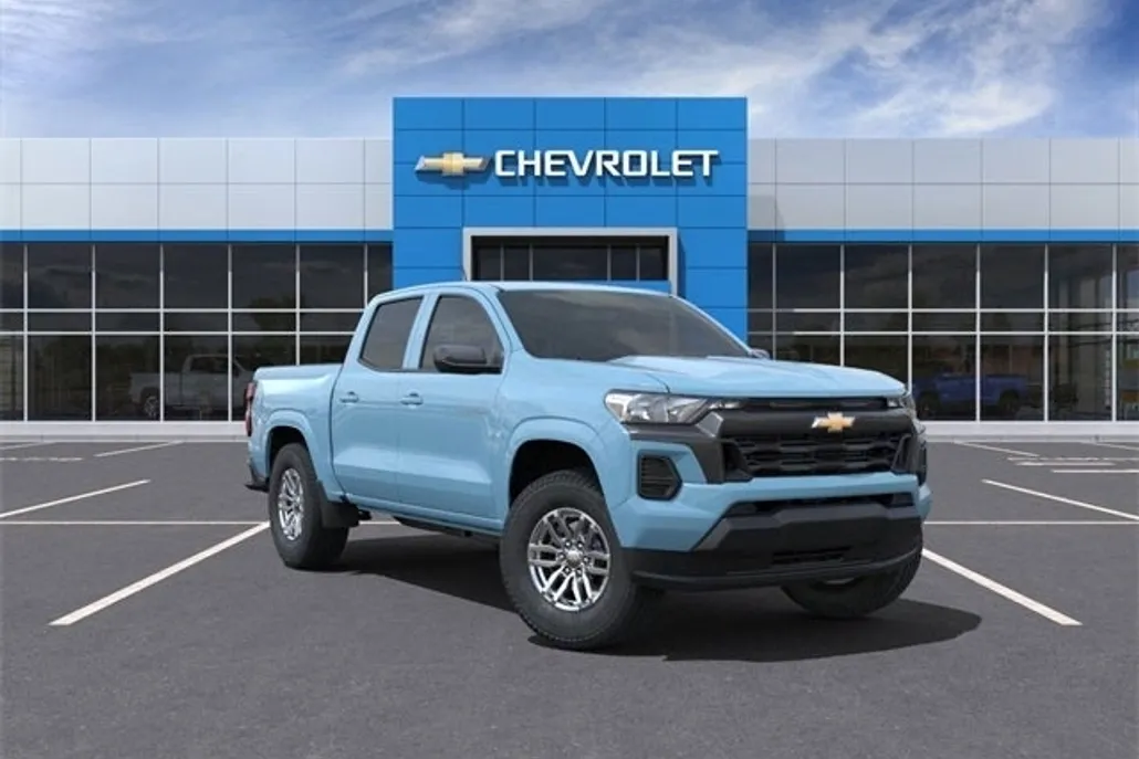 2025 Chevrolet Colorado Work Truck LT photo 1