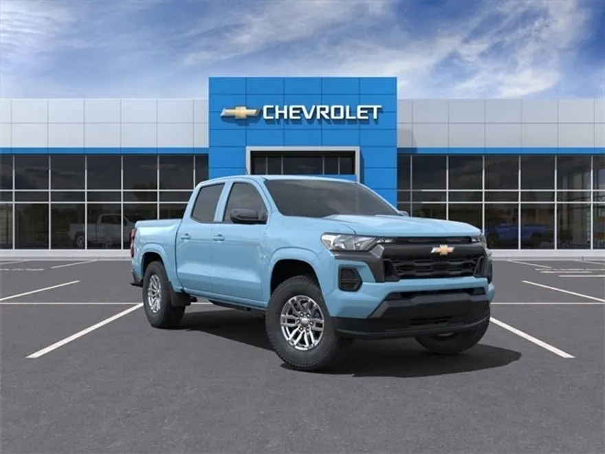 2025 Chevrolet Colorado Work Truck LT photo 1