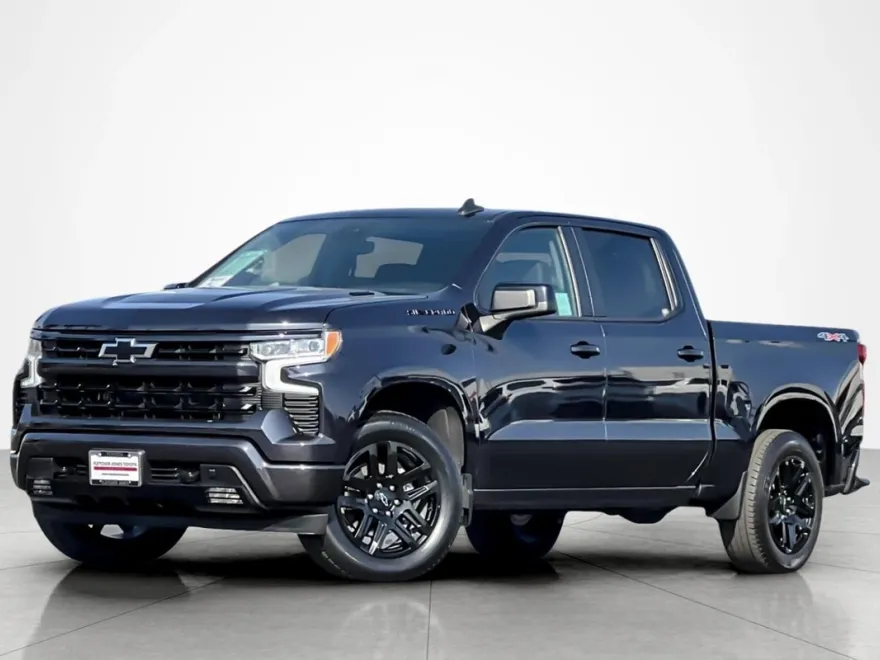2023 Chevrolet Silverado 1500 RST photo 1