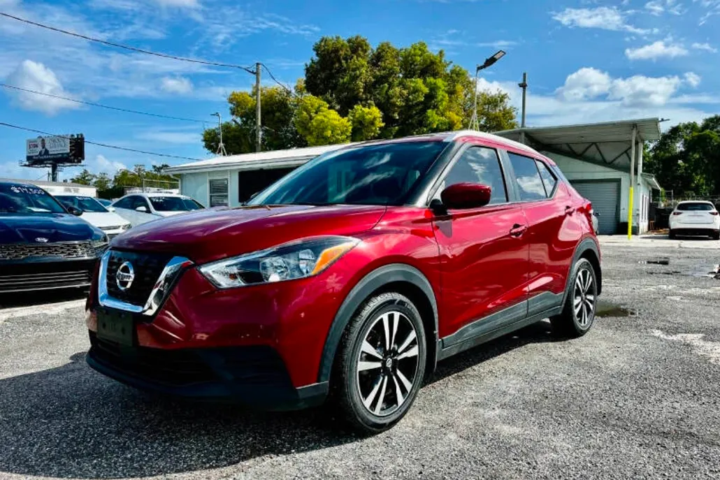 2020 Nissan Kicks SV photo 1