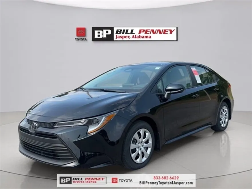 2025 Toyota Corolla LE photo 1