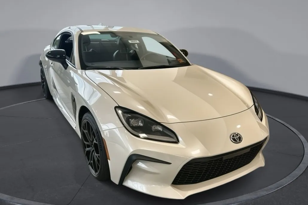 2025 Toyota GR86 Premium photo 1