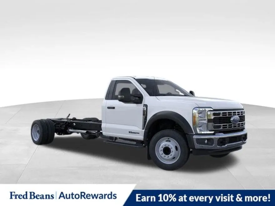 2025 Ford F-550 XL photo 1
