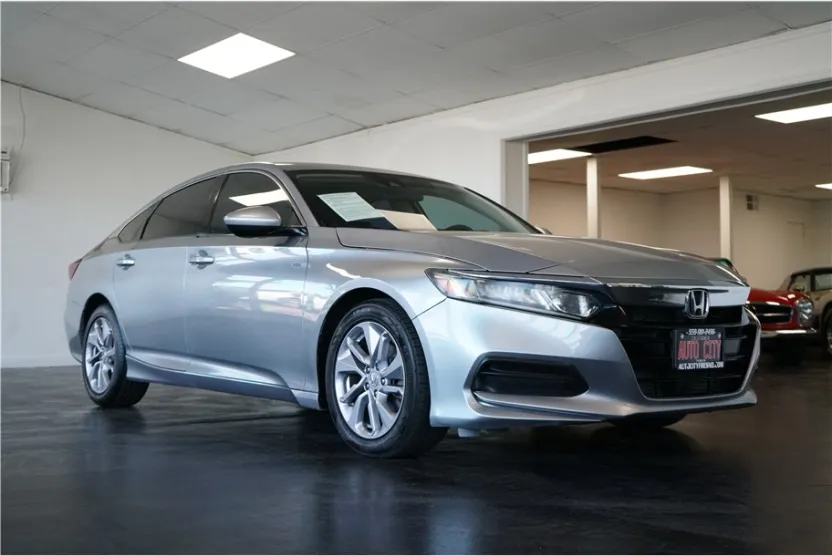 2019 Honda Accord LX photo 1