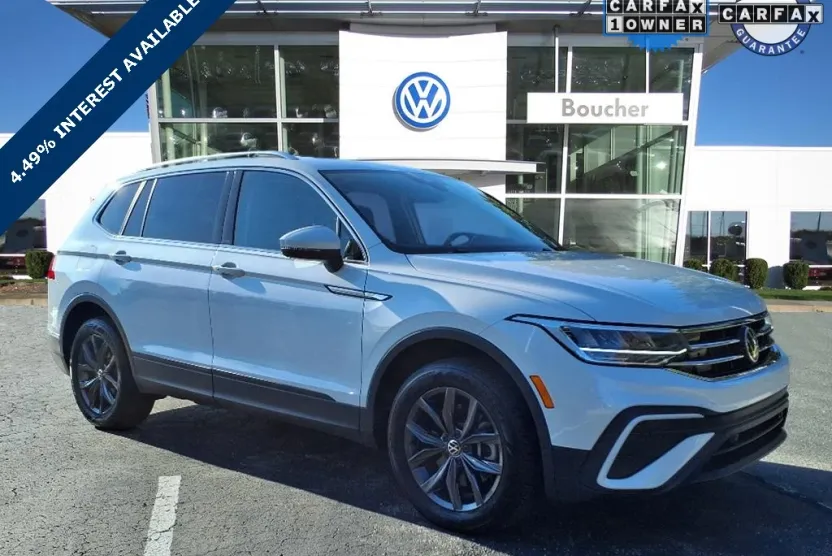 2023 Volkswagen Tiguan SE photo 1