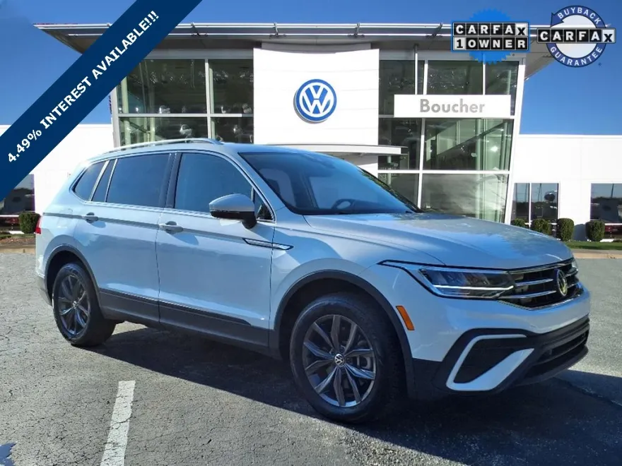 2023 Volkswagen Tiguan SE photo 1