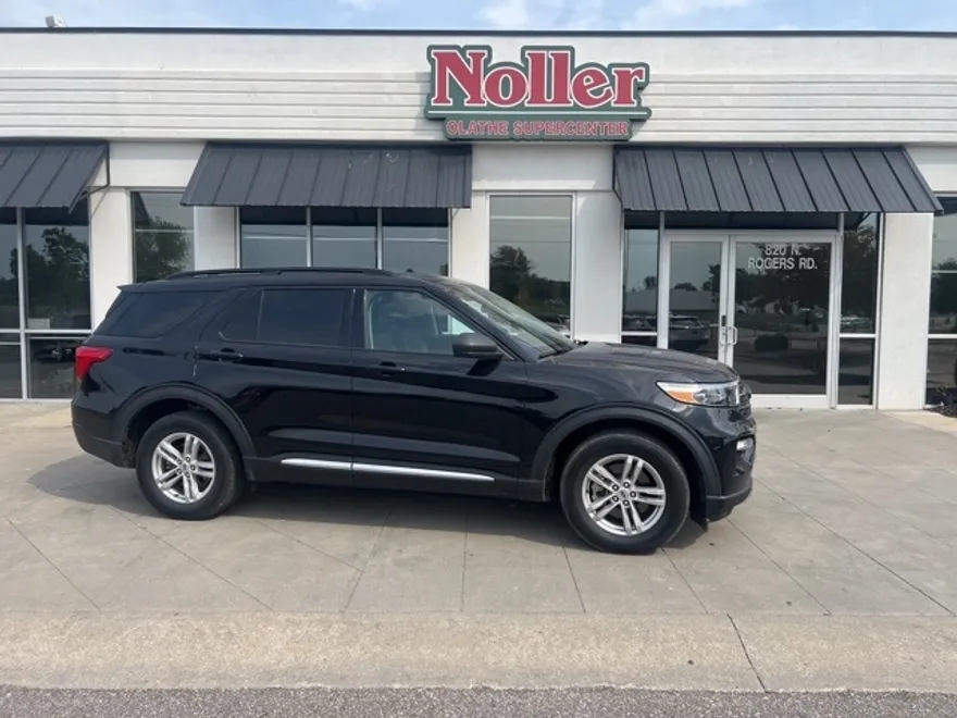2021 Ford Explorer XLT photo 1
