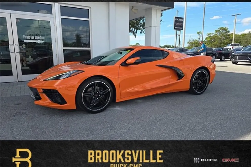 2023 Chevrolet Corvette 2LT photo 1