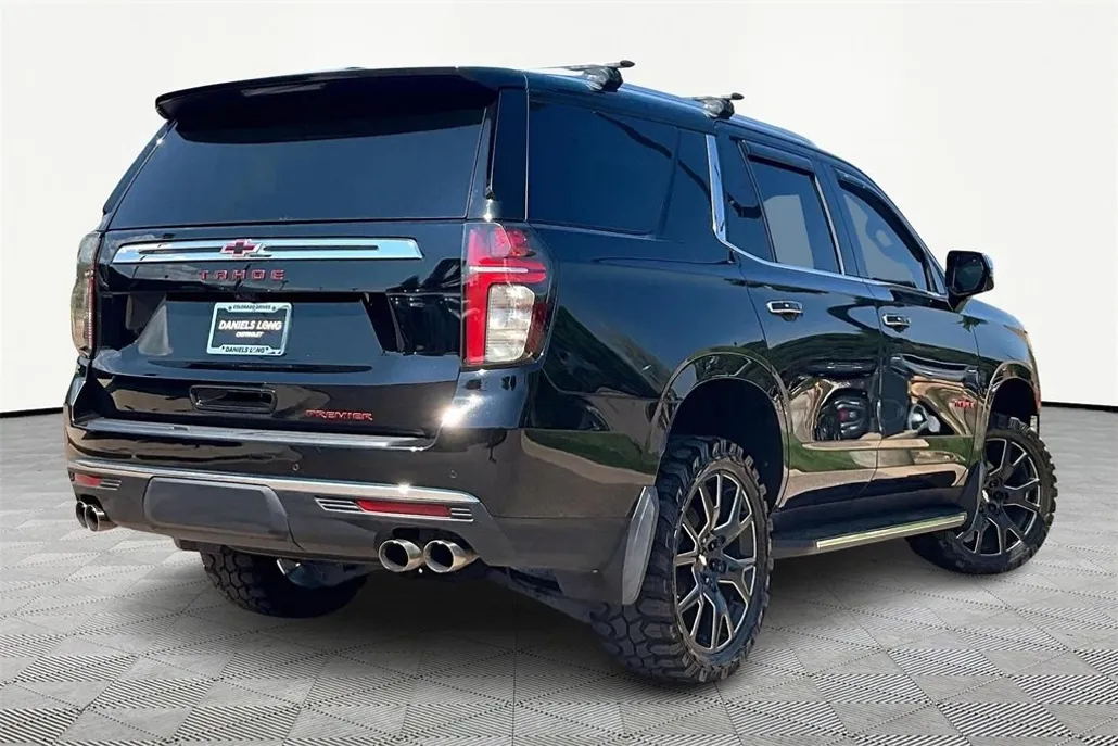 2021 Chevrolet Tahoe Premier photo 1