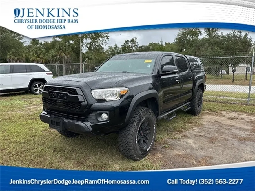 2021 Toyota Tacoma V6 4x4 photo 1