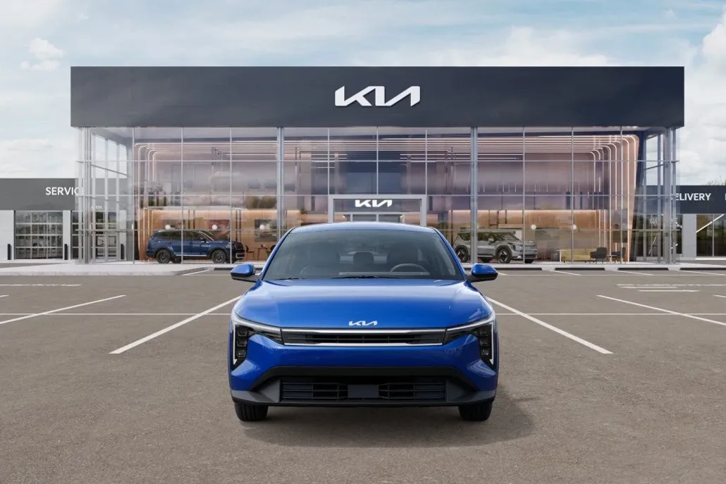 2025 Kia K4 LXS photo 1