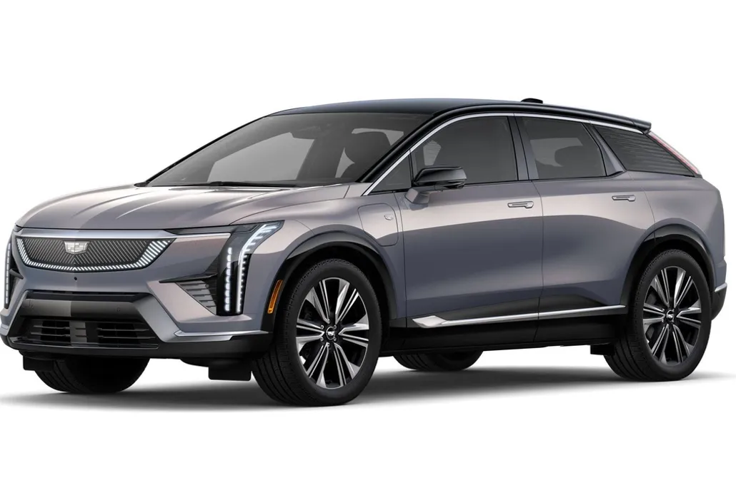 2025 Cadillac Optiq Luxury photo 1