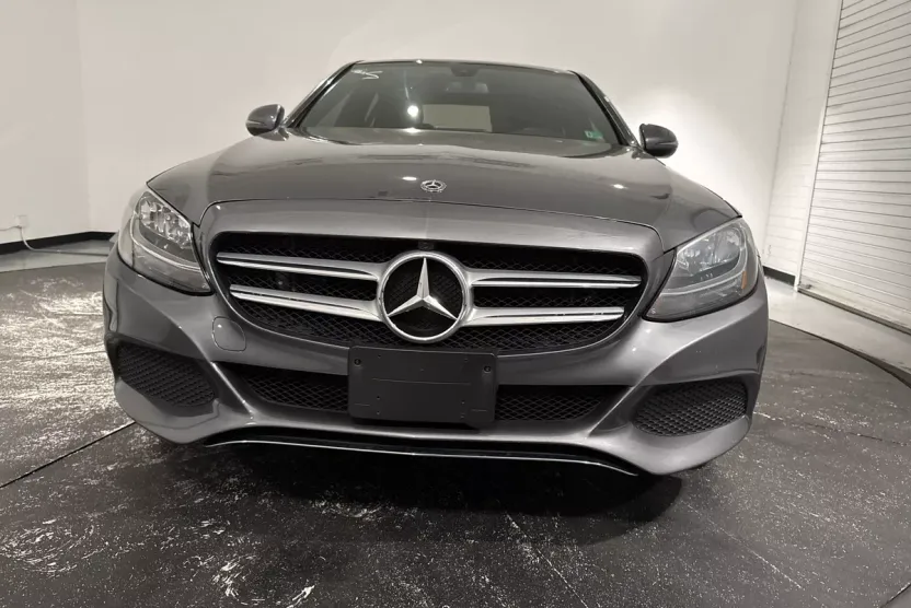 2018 Mercedes Benz C 300 4MATIC Sedan photo 1