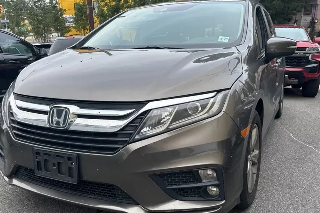 2020 Honda Odyssey EX photo 1