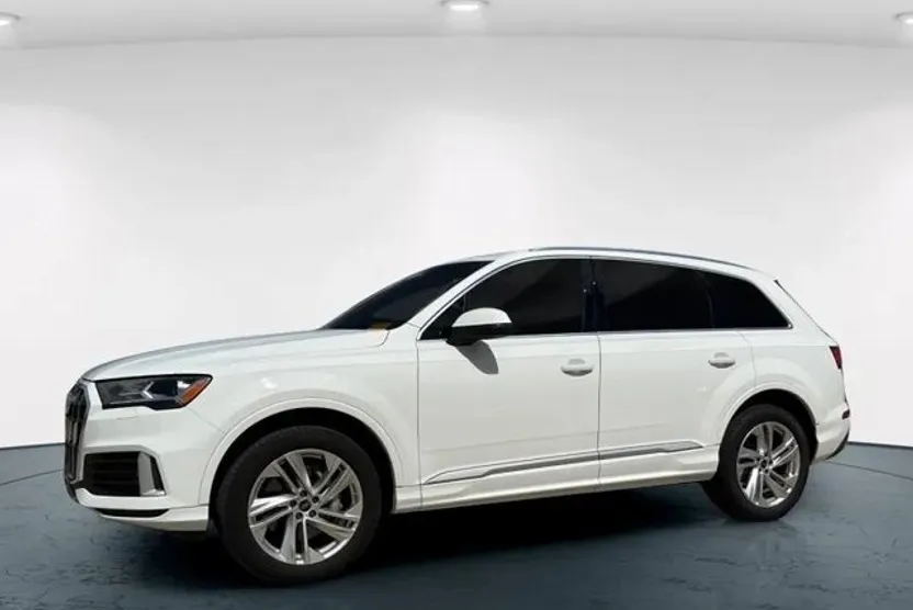 2023 Audi Q7 45 Premium photo 1