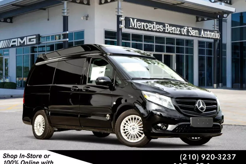 2023 Mercedes Benz Metris Passenger Van photo 1