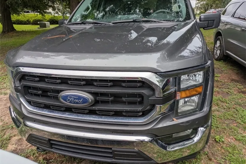 2023 Ford F-150 XLT photo 1