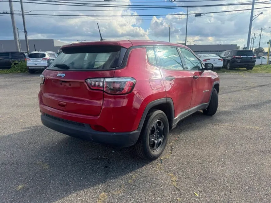 2019 Jeep Compass Sport photo 1